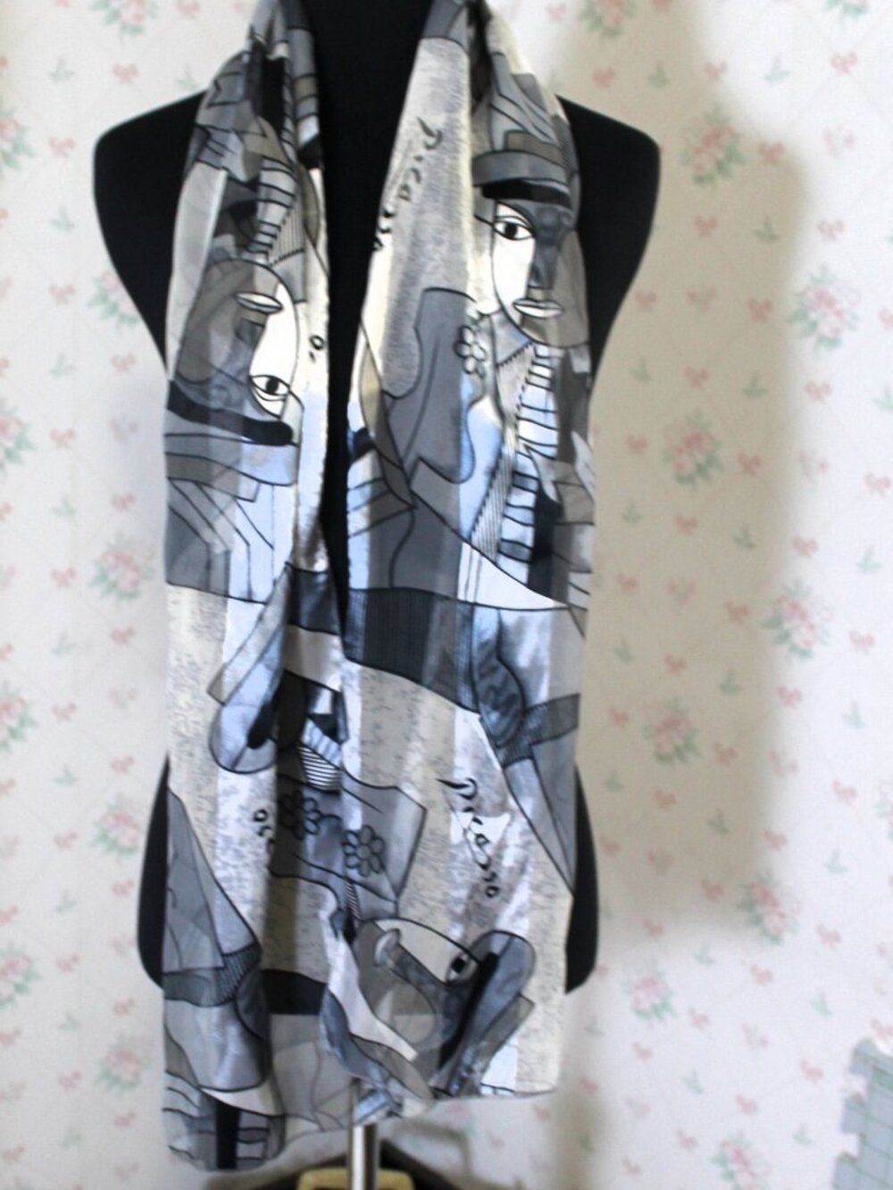 Picasso Art Scarf